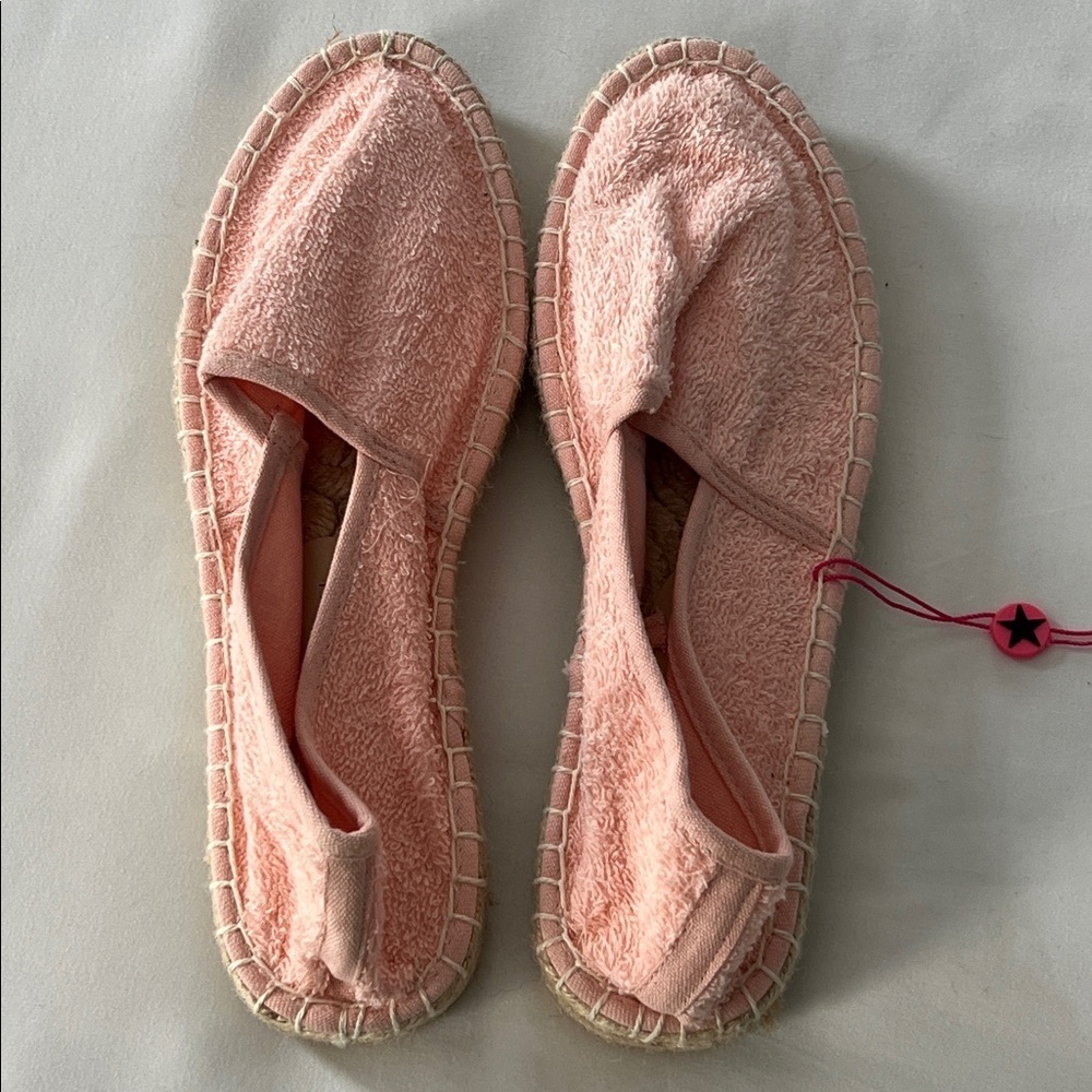 NWT South Beach Pink Terry Cloth Espadrilles - Picture 2 of 5
